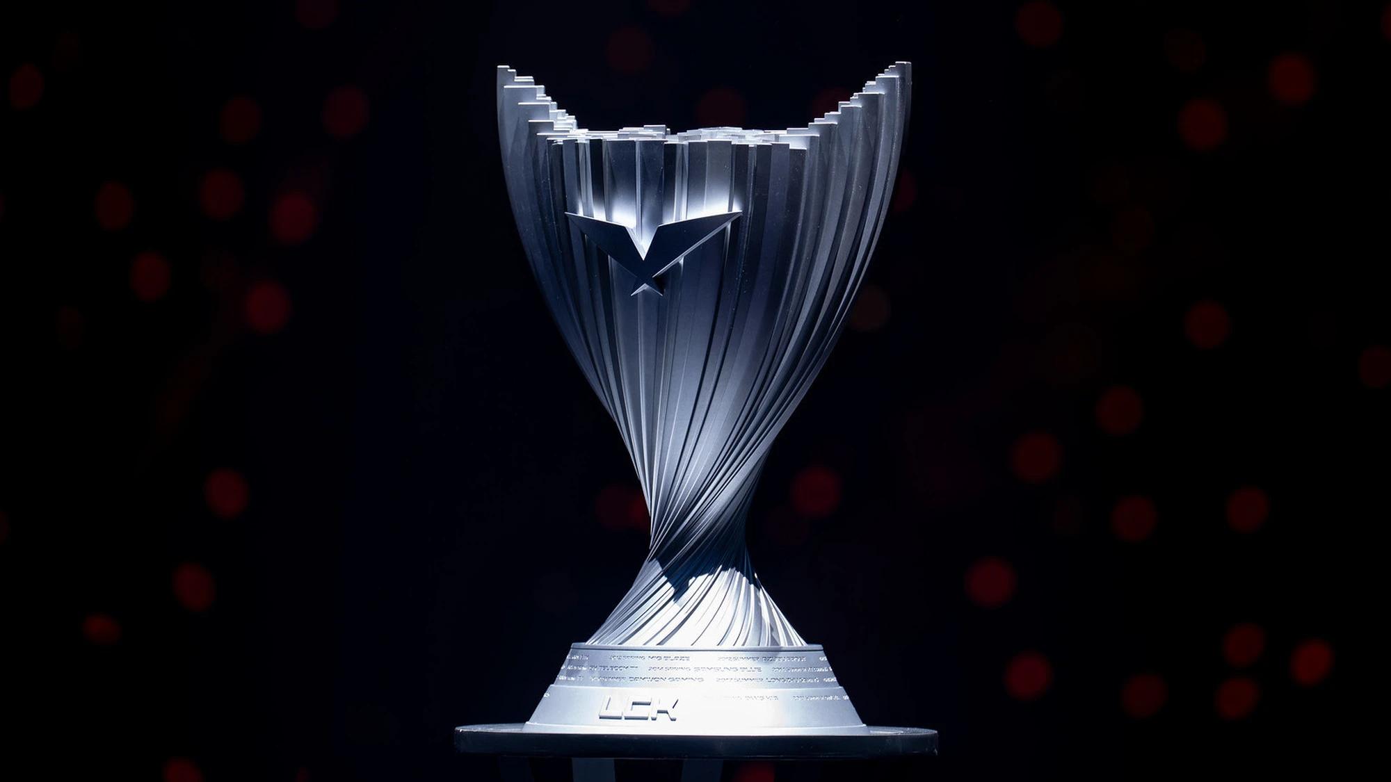 riot games hợp nhất lck để duy trì league sau thua lỗ 3 lck trophy.jpg